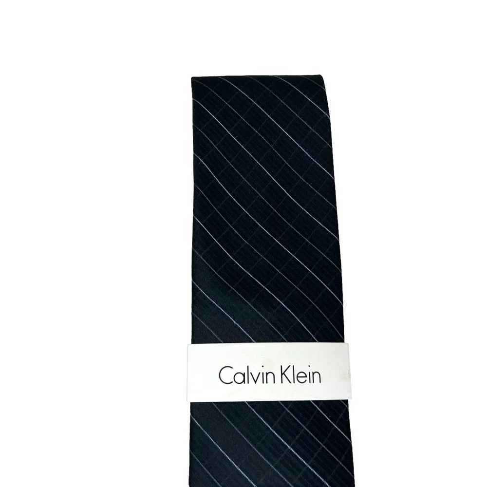 Calvin Klein Neck Tie Silk Black Etched Windowpane Classic Men Size 58W x 3‎ 1/8